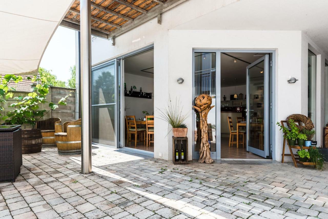 Weingut Gaestehaus D&D Haider جويس المظهر الخارجي الصورة